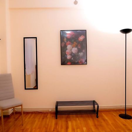 Myrtle, City Center Renovated Apartment アテネ エクステリア 写真