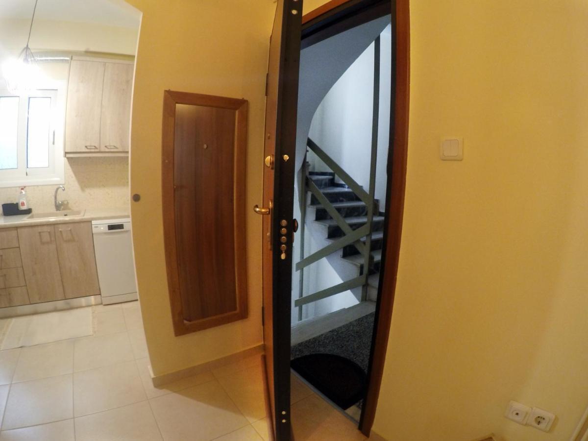 Myrtle, City Center Renovated Apartment アテネ エクステリア 写真