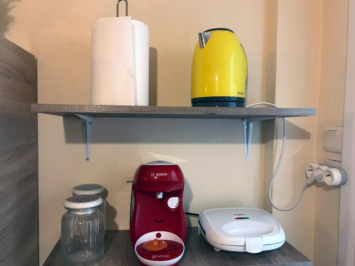 Myrtle, City Center Renovated Apartment アテネ エクステリア 写真