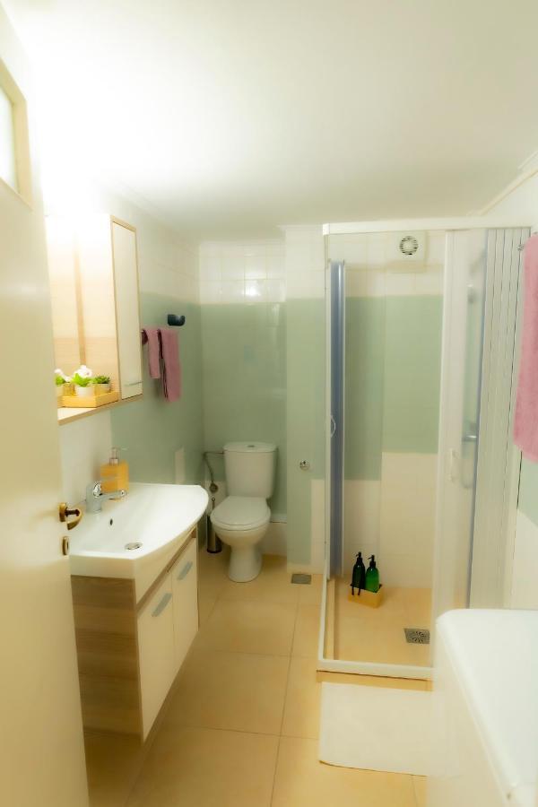 Myrtle, City Center Renovated Apartment アテネ エクステリア 写真